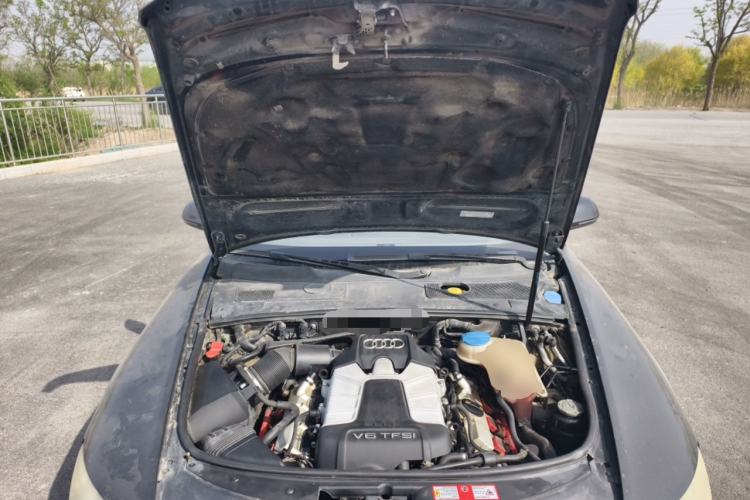 Used Audi A6L 2010 3.0 TFSI quattro Luxury Model Engine Bay
