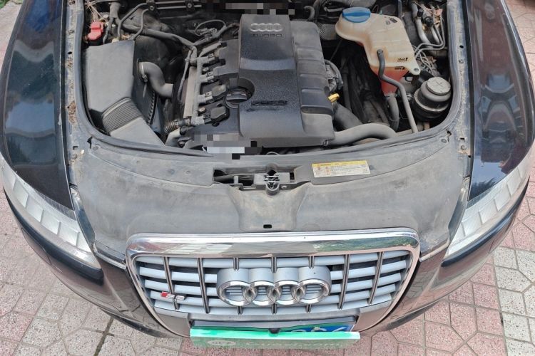 Used Audi A6L 2010 2.0 TFSI Automatic Standard Edition Engine Bay