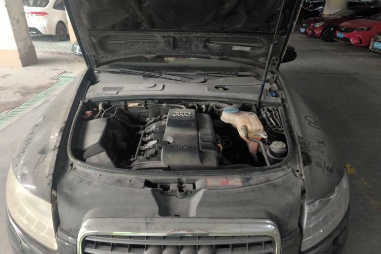 Used Audi A6L 2010 2.0 TFSI Automatic Standard Edition Engine Bay