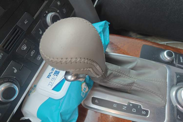 Used Audi A6L 2010 2.8 FSI Comfort Model Gear Lever