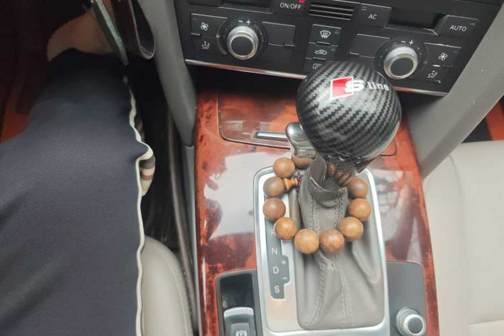 Used Audi A6L 2010 2.4L Technology Edition Gear Lever
