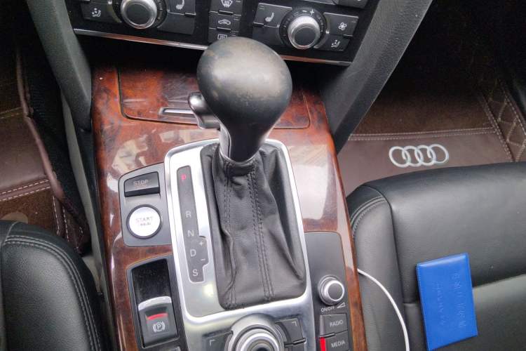 Used Audi A6L 2010 2.4L Comfort Edition Gear Lever