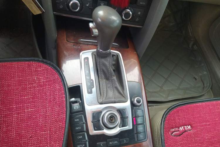 Used Audi A6L 2010 2.7 TDI Gear Lever