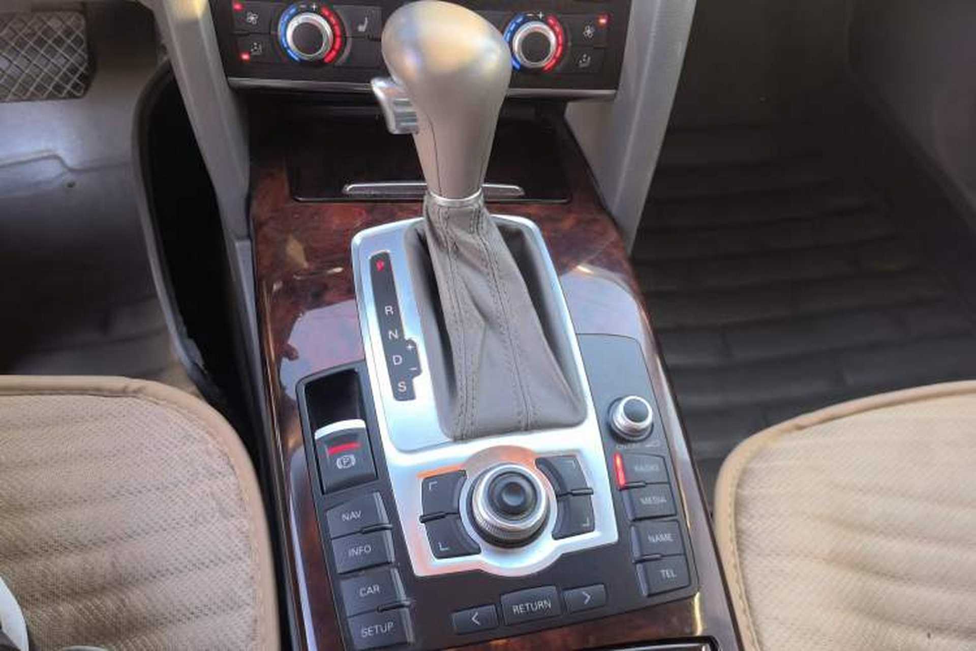 Used Audi A6L 2010 2.8 FSI Comfort Model Gear Lever