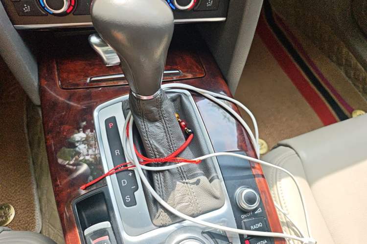 Used Audi A6L 2010 2.4L Technology Edition Gear Lever