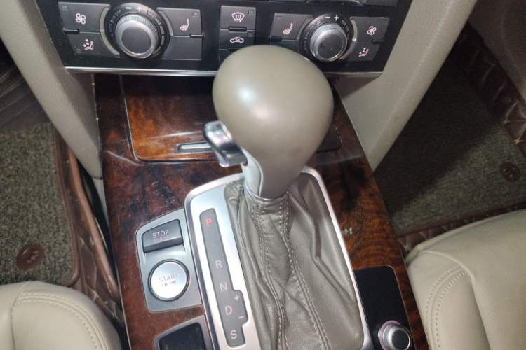 Used Audi A6L 2010 2.4L Comfort Edition Gear Lever
