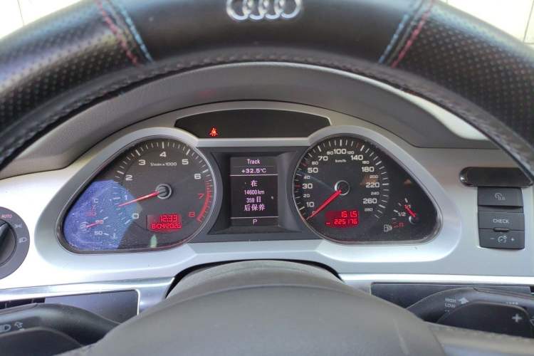 Used Audi A6L 2010 2.4L Comfort Edition Instrument Cluster