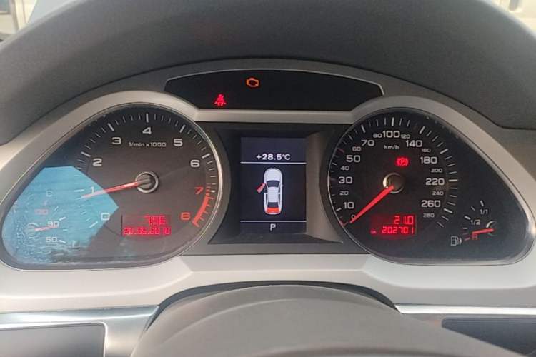 Used Audi A6L 2010 2.8 FSI Luxury Edition Instrument Cluster