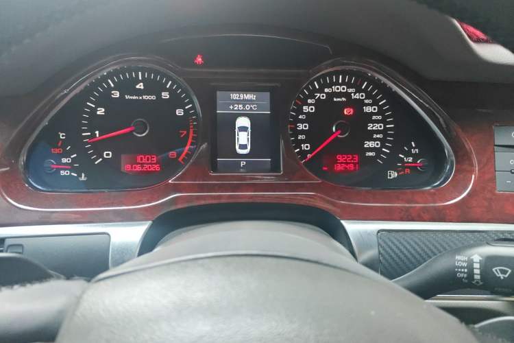 Used Audi A6L 2010 2.0 TFSI Automatic Standard Edition Instrument Cluster