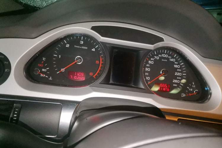 Used Audi A6L 2010 2.7 TDI Instrument Cluster