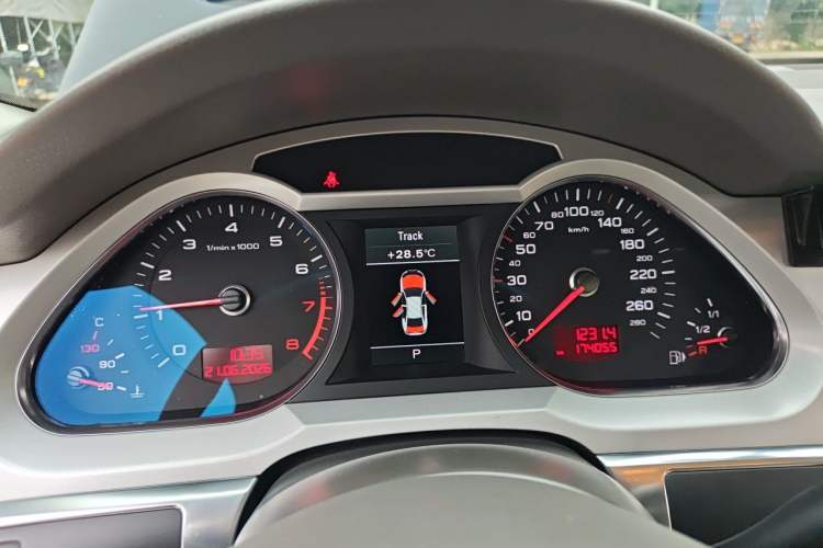 Used Audi A6L 2010 2.0 TFSI Automatic Standard Edition Instrument Cluster