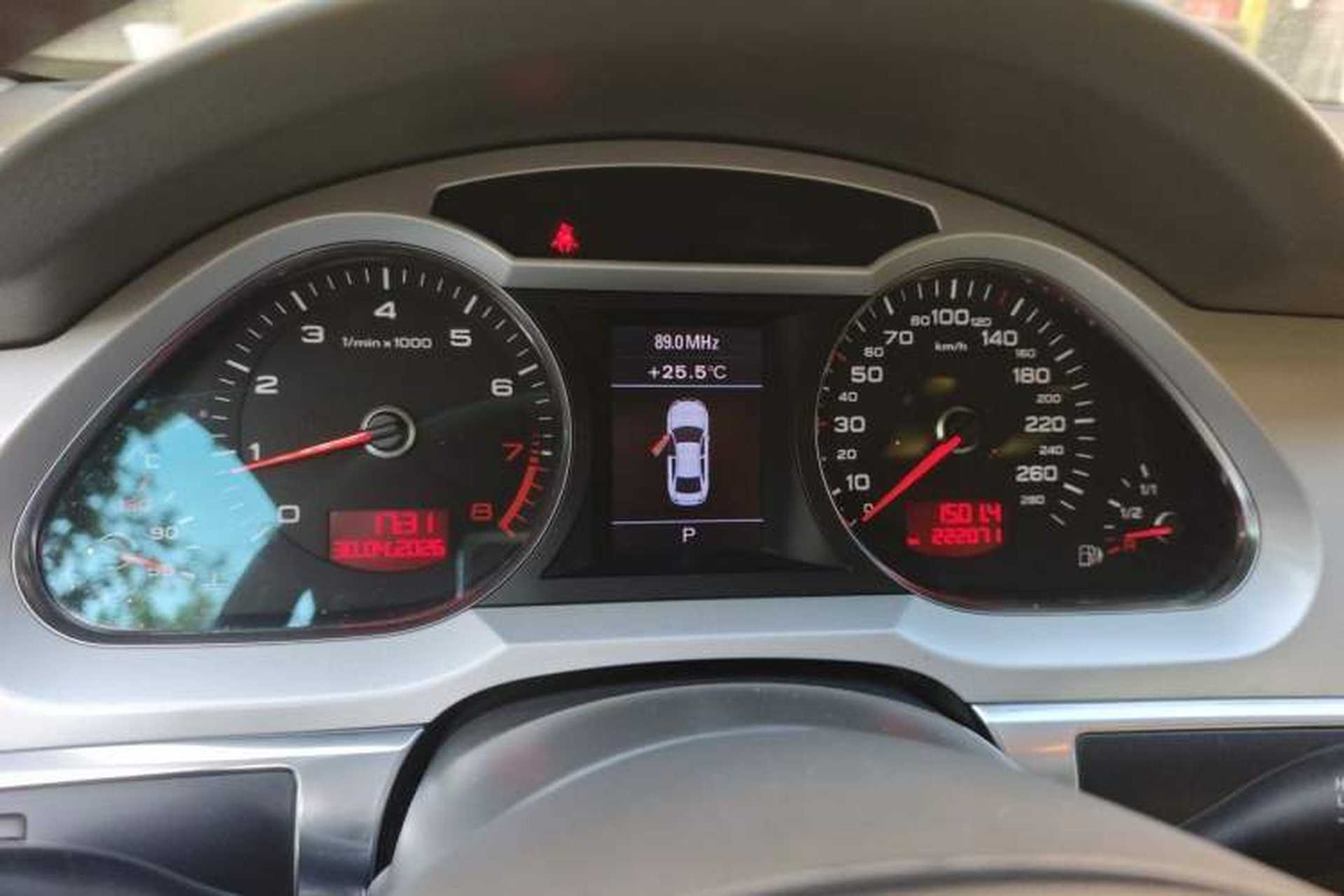 Used Audi A6L 2010 2.4L Comfort Edition Instrument Cluster