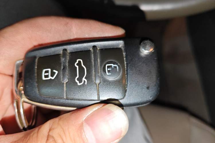 Used Audi A6L 2010 2.0 TFSI Automatic Standard Edition Interior 1