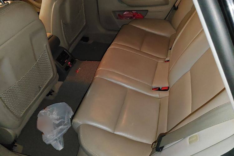Used Audi A6L 2010 2.0 TFSI Automatic Standard Edition Interior 4