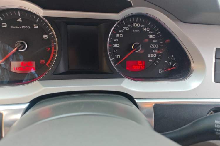 Used Audi A6L 2010 2.4L Technology Edition Odometer Close Up