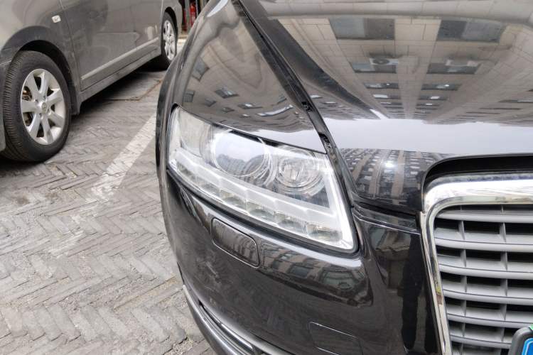 Used Audi A6L 2010 2.4L Comfort Edition Right Front Headlight