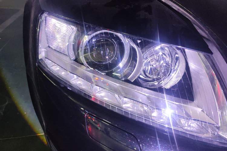 Used Audi A6L 2010 2.8 FSI quattro Luxury Model Right Front Headlight