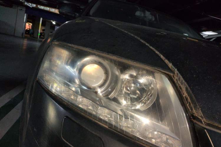 Used Audi A6L 2010 2.0 TFSI Automatic Standard Edition Right Front Headlight