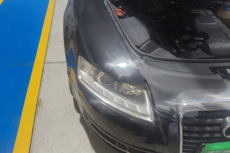 Used Audi A6L 2010 2.0 TFSI Automatic Standard Edition Right Front Headlight