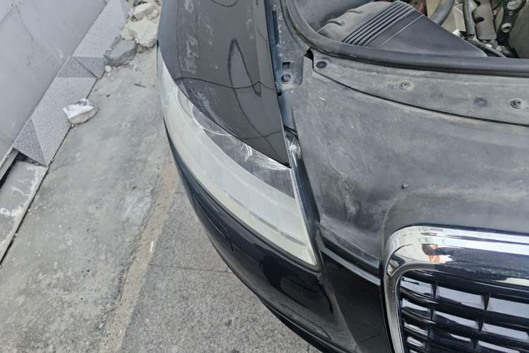 Used Audi A6L 2010 3.0 TFSI quattro Luxury Model Right Front Headlight