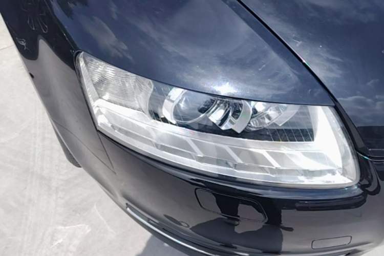 Used Audi A6L 2010 2.0 TFSI Automatic Standard Edition Right Front Headlight