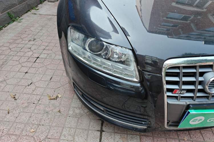 Used Audi A6L 2010 2.0 TFSI Automatic Standard Edition Right Front Headlight