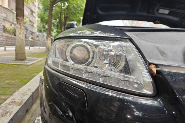 Used Audi A6L 2010 2.0 TFSI Automatic Standard Edition Right Front Headlight