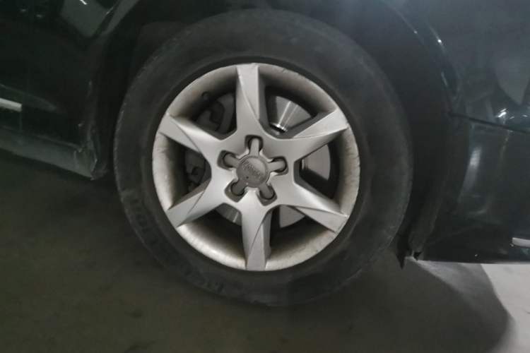 Used Audi A6L 2010 2.0 TFSI Automatic Standard Edition Right Front Wheel Hub
