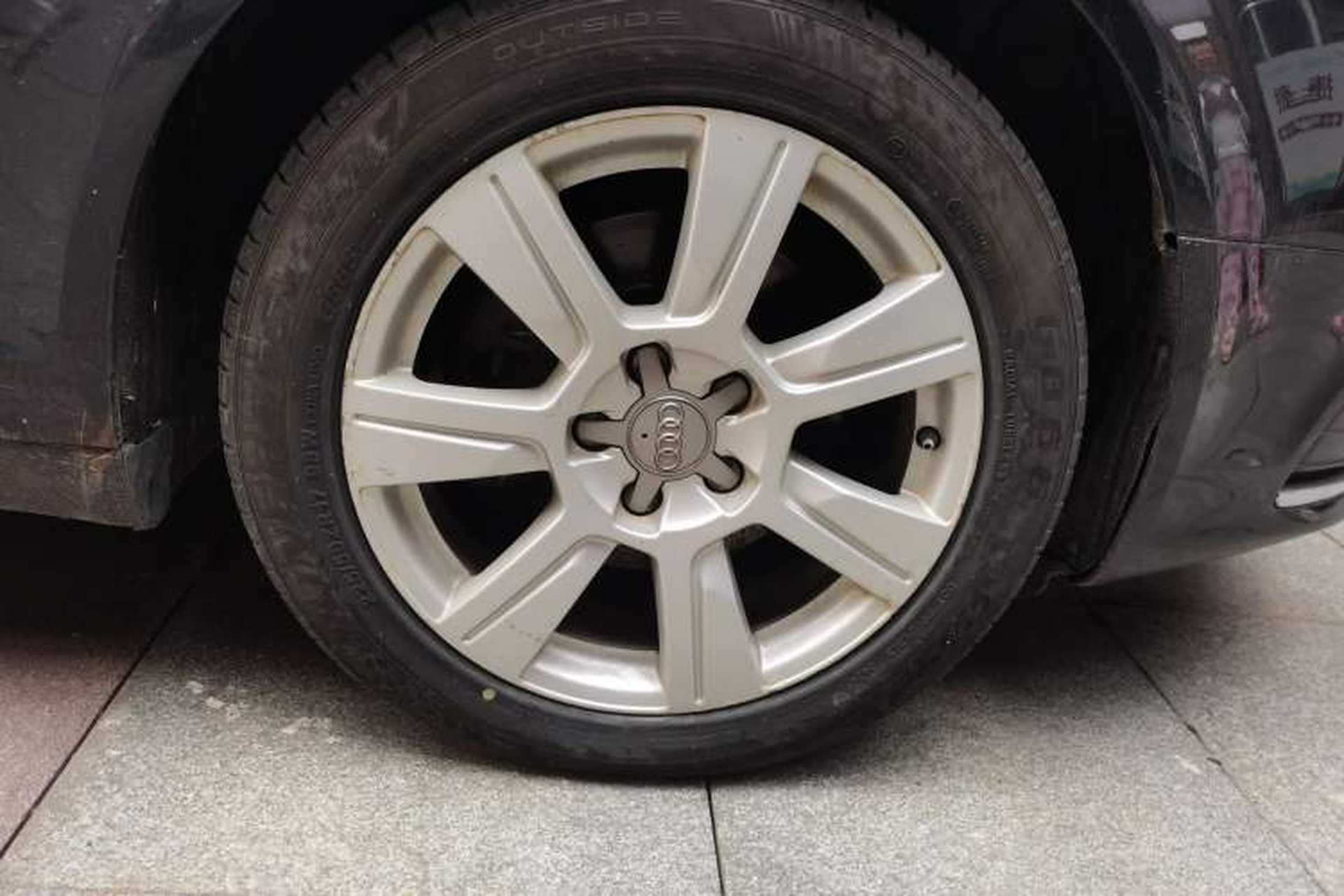Used Audi A6L 2010 2.4L Comfort Edition Right Front Wheel Hub