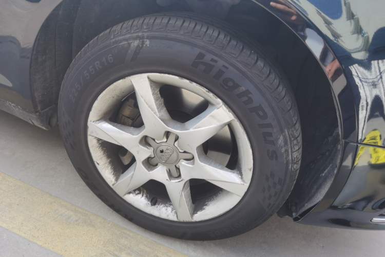 Used Audi A6L 2010 2.0 TFSI Manual Standard Edition Right Front Wheel Hub