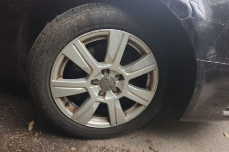 Used Audi A6L 2010 2.8 FSI Comfort Model Right Front Wheel Hub