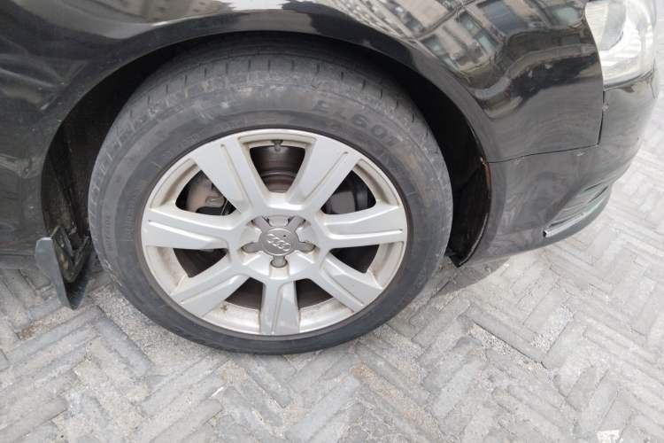 Used Audi A6L 2010 2.4L Comfort Edition Right Front Wheel Hub