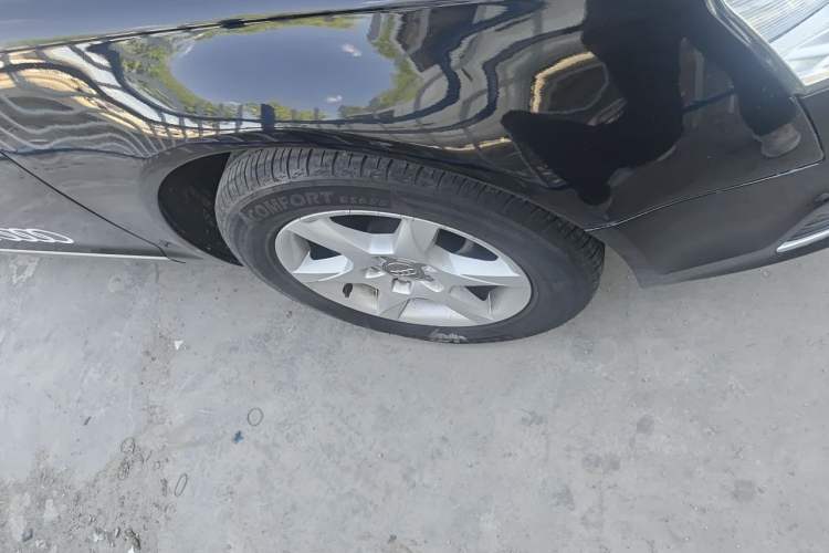 Used Audi A6L 2010 2.0 TFSI Automatic Standard Edition Right Front Wheel Hub