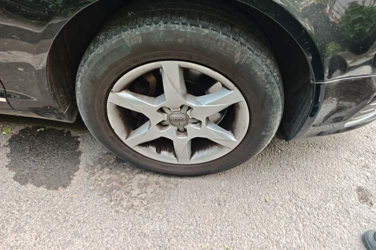 Used Audi A6L 2010 2.0 TFSI Base Version Right Front Wheel Hub