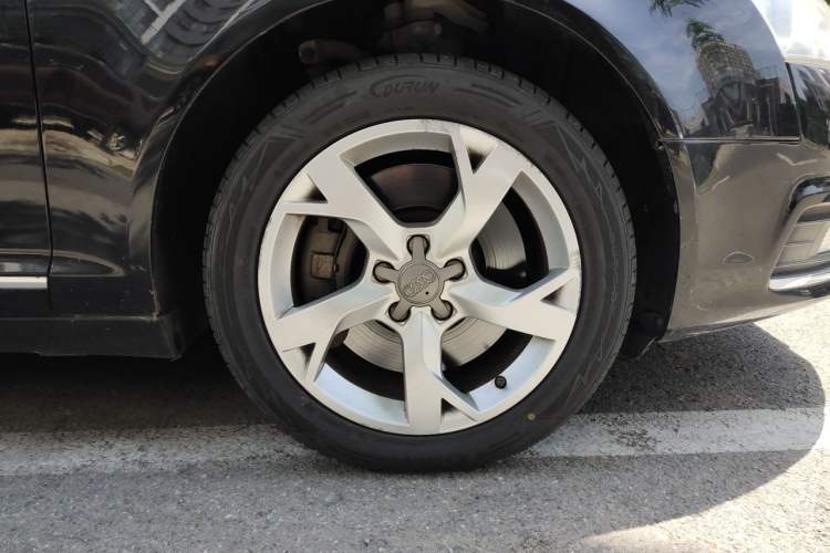 Used Audi A6L 2010 3.0 TFSI quattro Luxury Model Right Front Wheel Hub