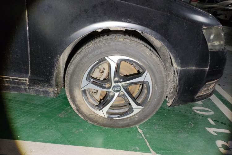 Used Audi A6L 2010 2.0 TFSI Automatic Standard Edition Right Front Wheel Hub