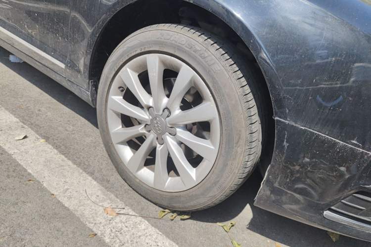 Used Audi A6L 2010 2.4L Comfort Edition Right Front Wheel Hub
