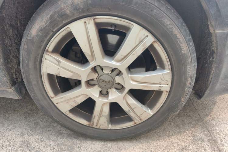 Used Audi A6L 2010 2.4L Comfort Edition Right Front Wheel Hub