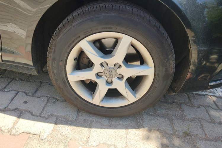 Used Audi A6L 2010 2.0 TFSI Automatic Standard Edition Right Front Wheel Hub