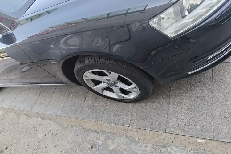 Used Audi A6L 2010 3.0 TFSI quattro Luxury Model Right Front Wheel Hub