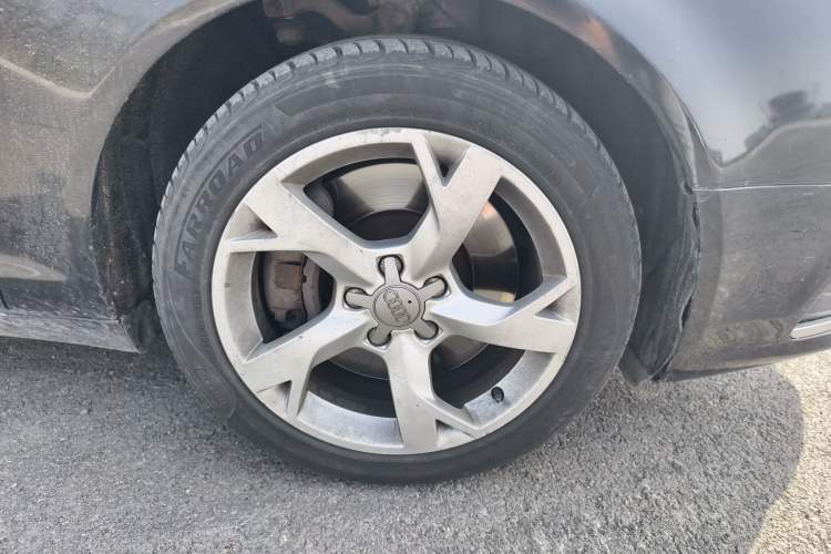 Used Audi A6L 2010 3.0 TFSI quattro Luxury Model Right Front Wheel Hub