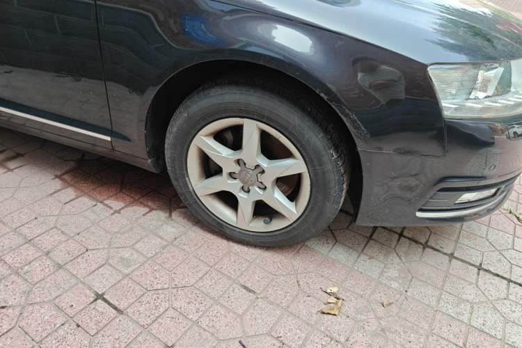 Used Audi A6L 2010 2.0 TFSI Automatic Standard Edition Right Front Wheel Hub