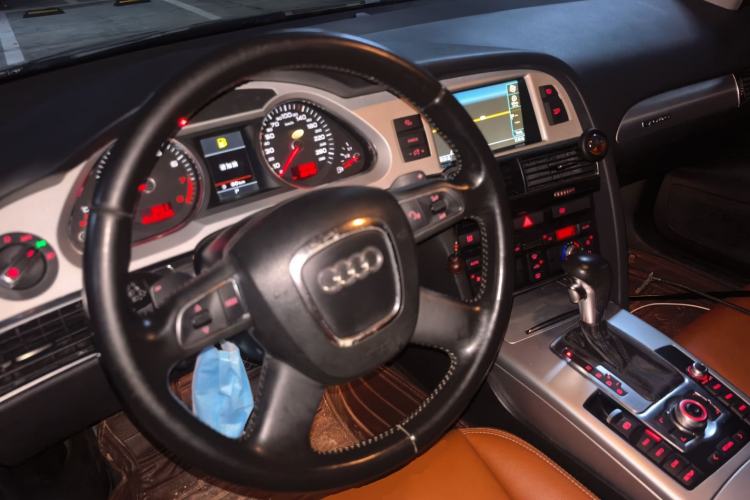 Used Audi A6L 2010 2.0 TFSI Automatic Standard Edition Steering Wheel