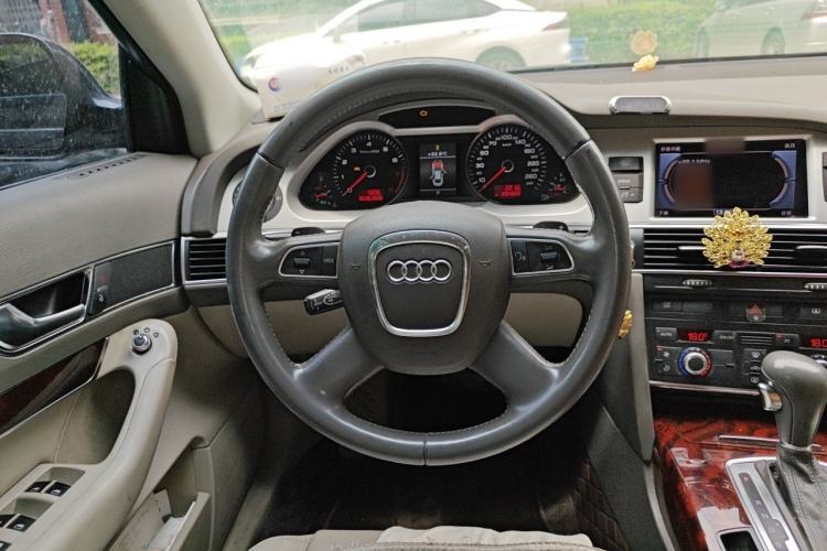 Used Audi A6L 2010 2.0 TFSI Automatic Standard Edition Steering Wheel