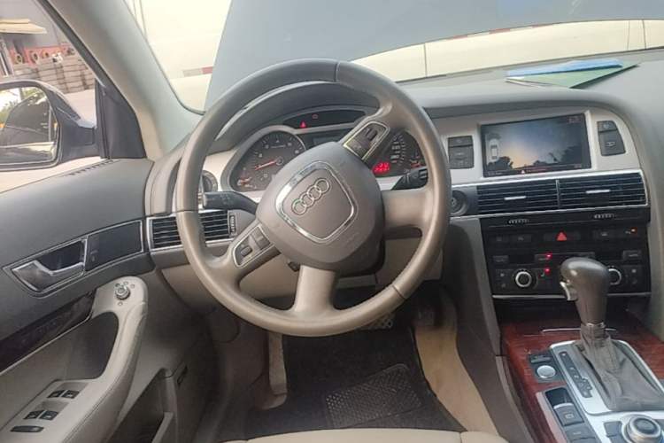 Used Audi A6L 2010 2.8 FSI Luxury Edition Steering Wheel