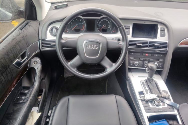 Used Audi A6L 2010 2.0 TFSI Automatic Standard Edition Steering Wheel