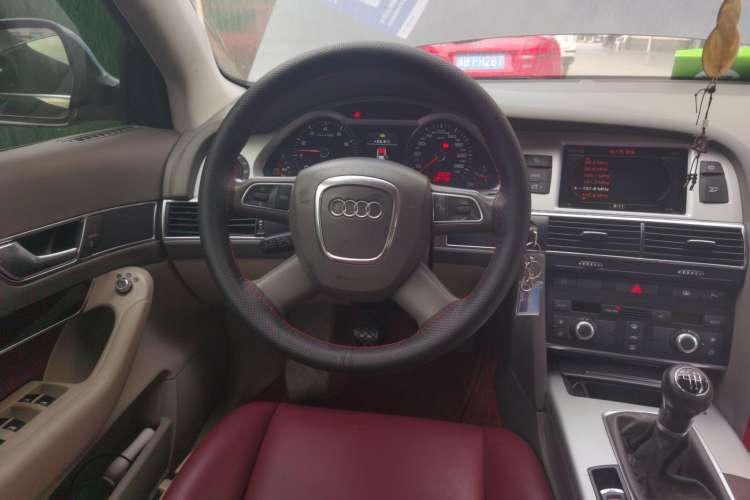 Used Audi A6L 2010 2.0 TFSI Manual Standard Edition Steering Wheel