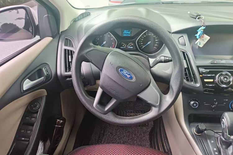 Used Audi A6L 2010 2.0 TFSI Automatic Standard Edition Steering Wheel