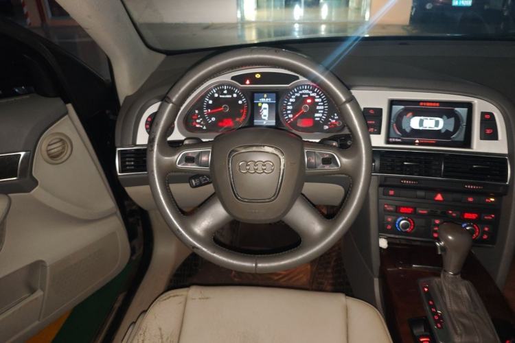 Used Audi A6L 2010 2.0 TFSI Automatic Standard Edition Steering Wheel