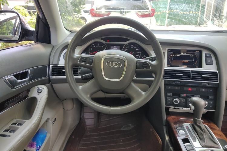 Used Audi A6L 2010 3.0 TFSI quattro Luxury Model Steering Wheel